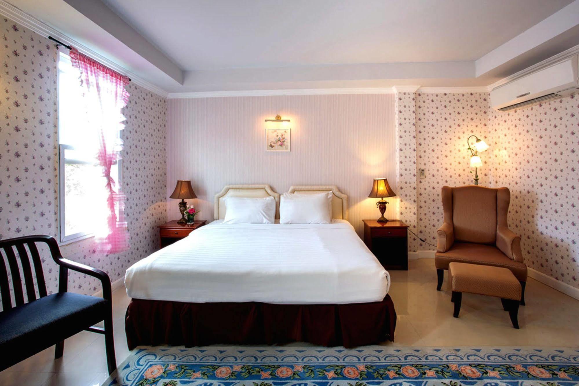 Chateau De Khaoyai Hotel & Resort Pakchong Exterior photo