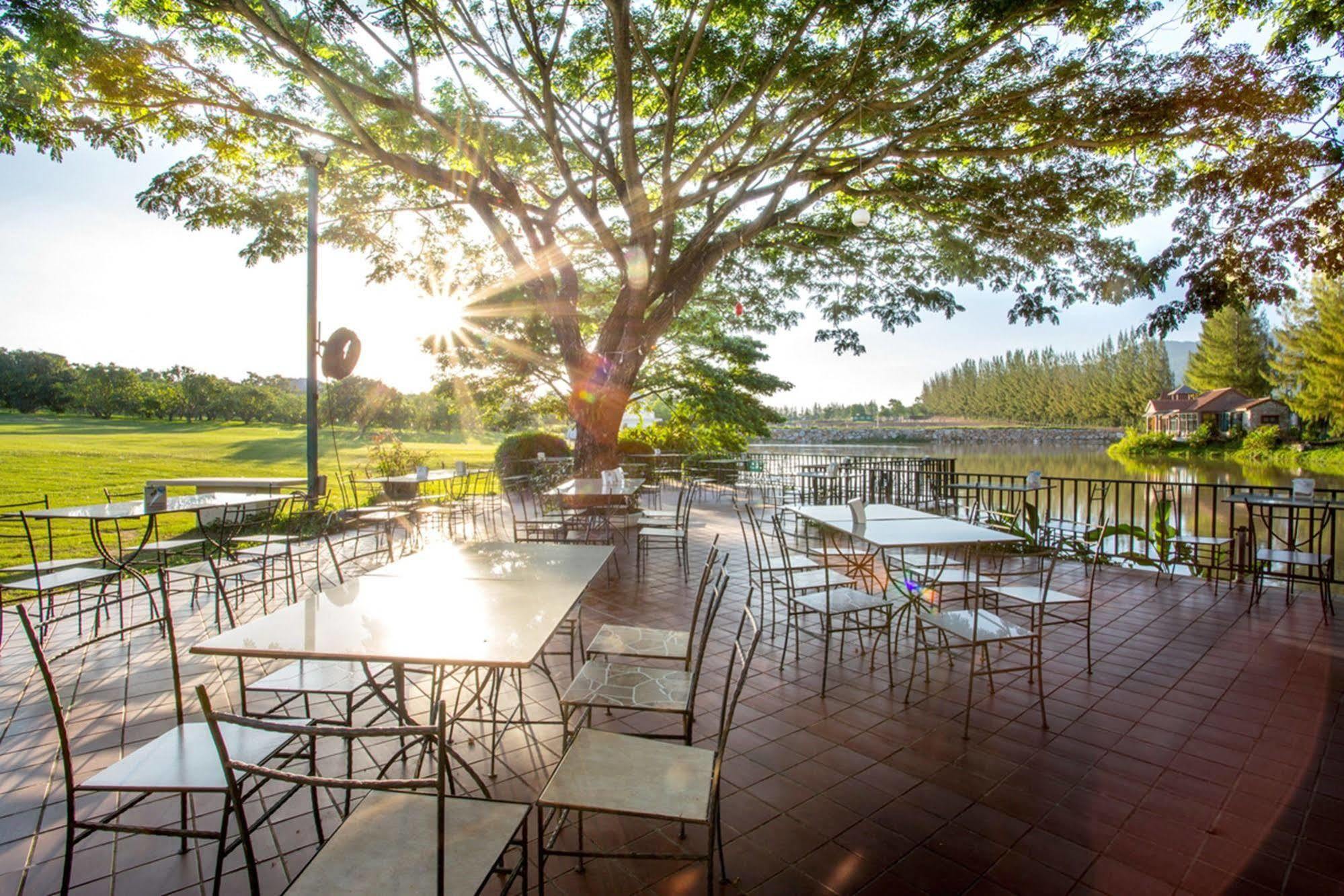 Chateau De Khaoyai Hotel & Resort Pakchong Exterior photo